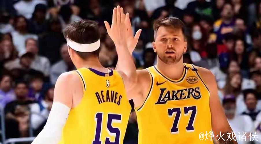 东契奇空砍35分 湖人不敌马刺