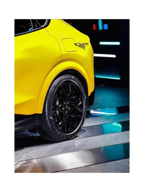 溜背式造型设计 Mustang Mach-E将于4月13日正式上市 溜背式造型设计 Mustang Mach-E将于4月13日正式上市